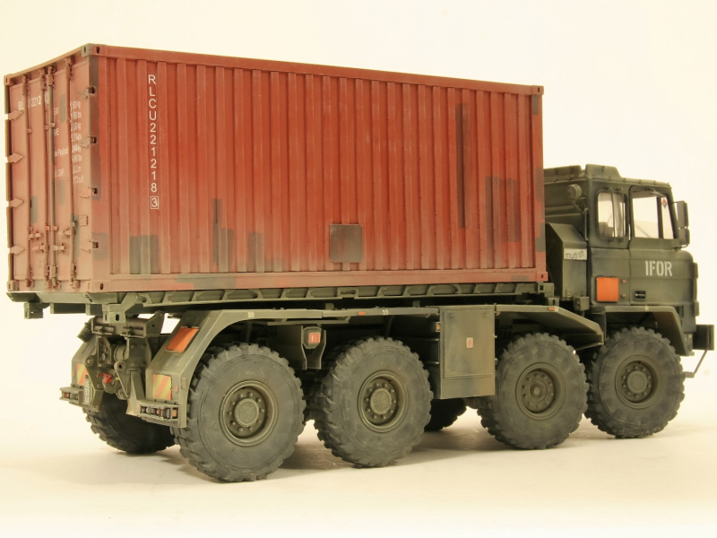 Alternate Image - Foden DROPS IMMLC carrying 
A058 ISO 20 Foot Container